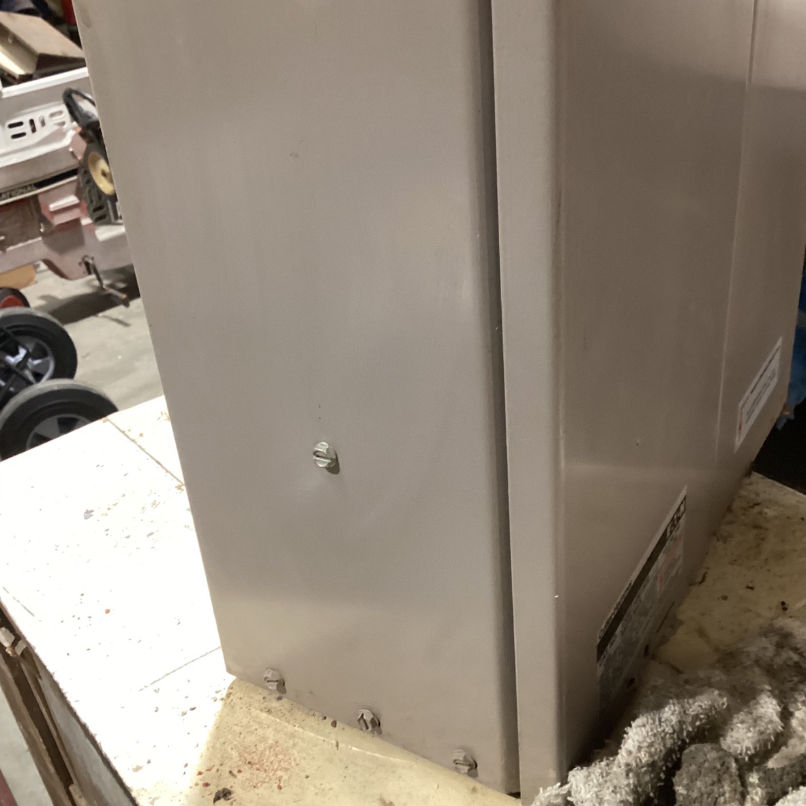 Center Main Breaker
