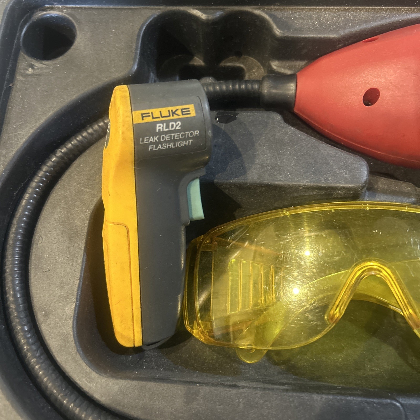 Matco AC55100 Electronic A/C Refrigerant Leak Detector Kit w/Fluke RLD2 UV Light