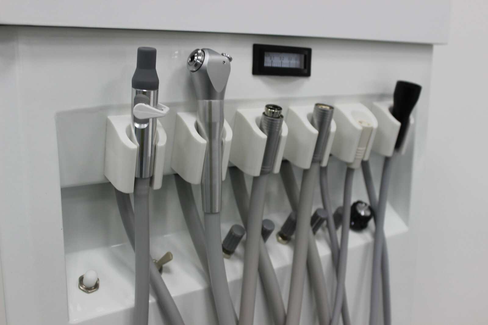 Mobile Dental Delivery Unit GU-P209 Portable Treatment System + Handpieces 4H US