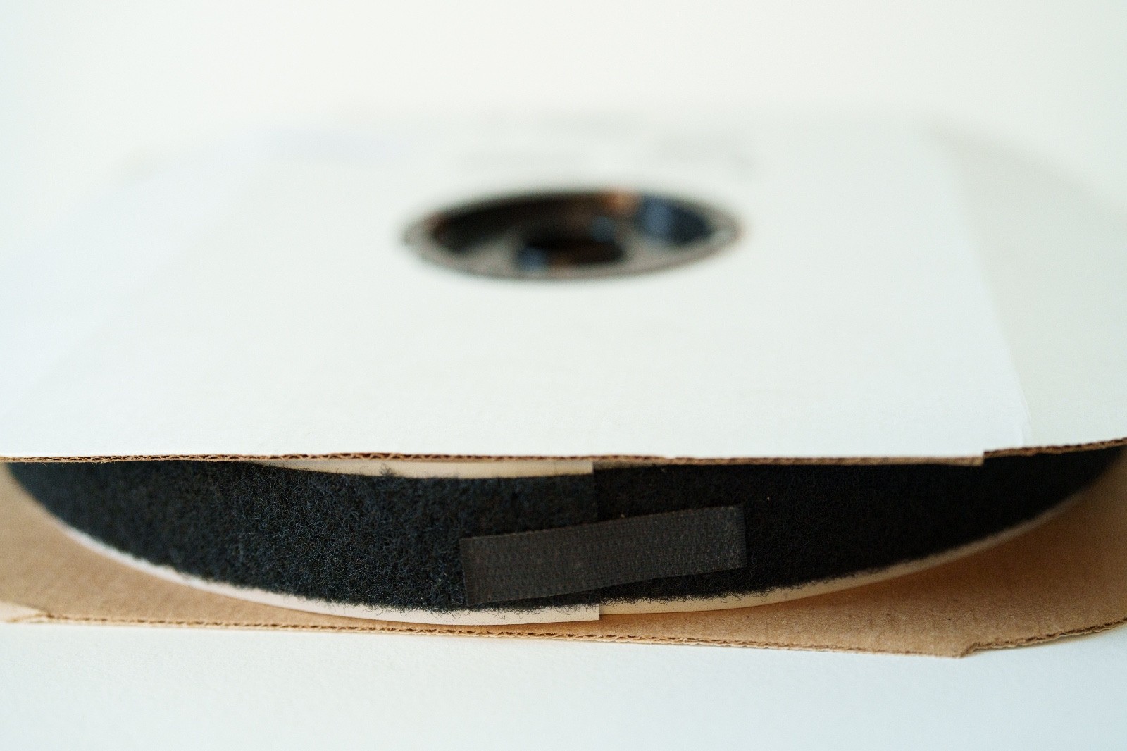 Velcro 1″ self-adhesive loop 25 yard (75 foot / 22.9 Meter) dispenser box, black