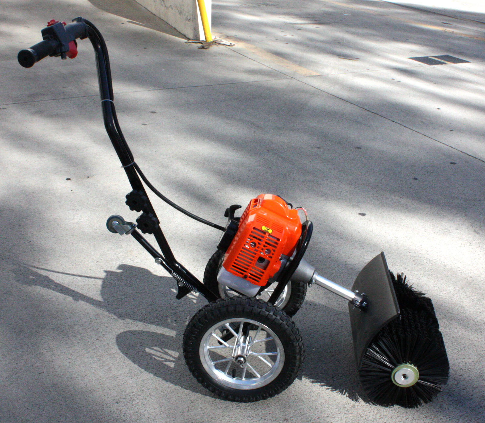 WALK BEHIND 52CC GAS POWER BROOM SNOW ARTIFICIAL GRASS SWEEPER CLEANER