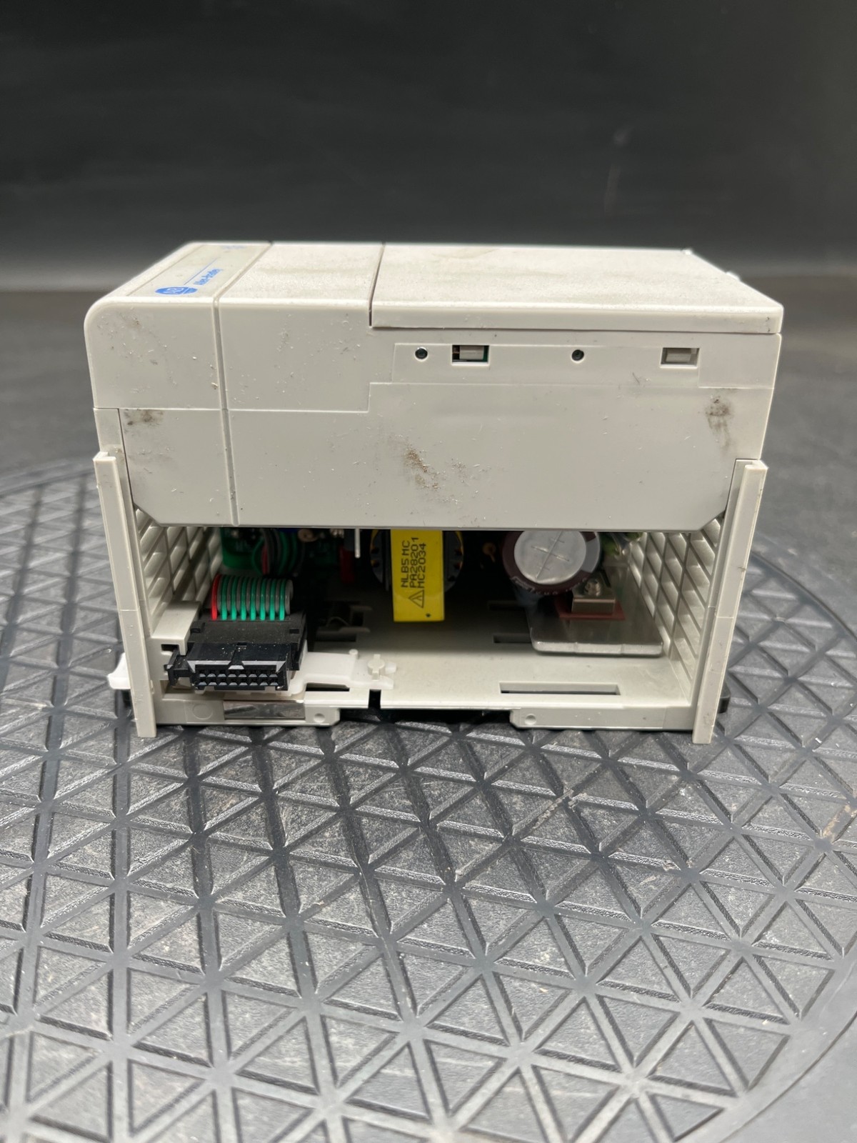 ALLEN‑BRADLEY 1769‑PB2/A Compact I/O Power Supply USED