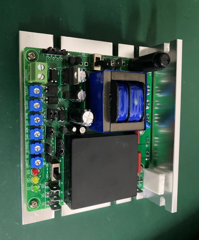 1PCS 115/230DR10AL-04 positioner governor LKDR22010A 30kg positioner controller
