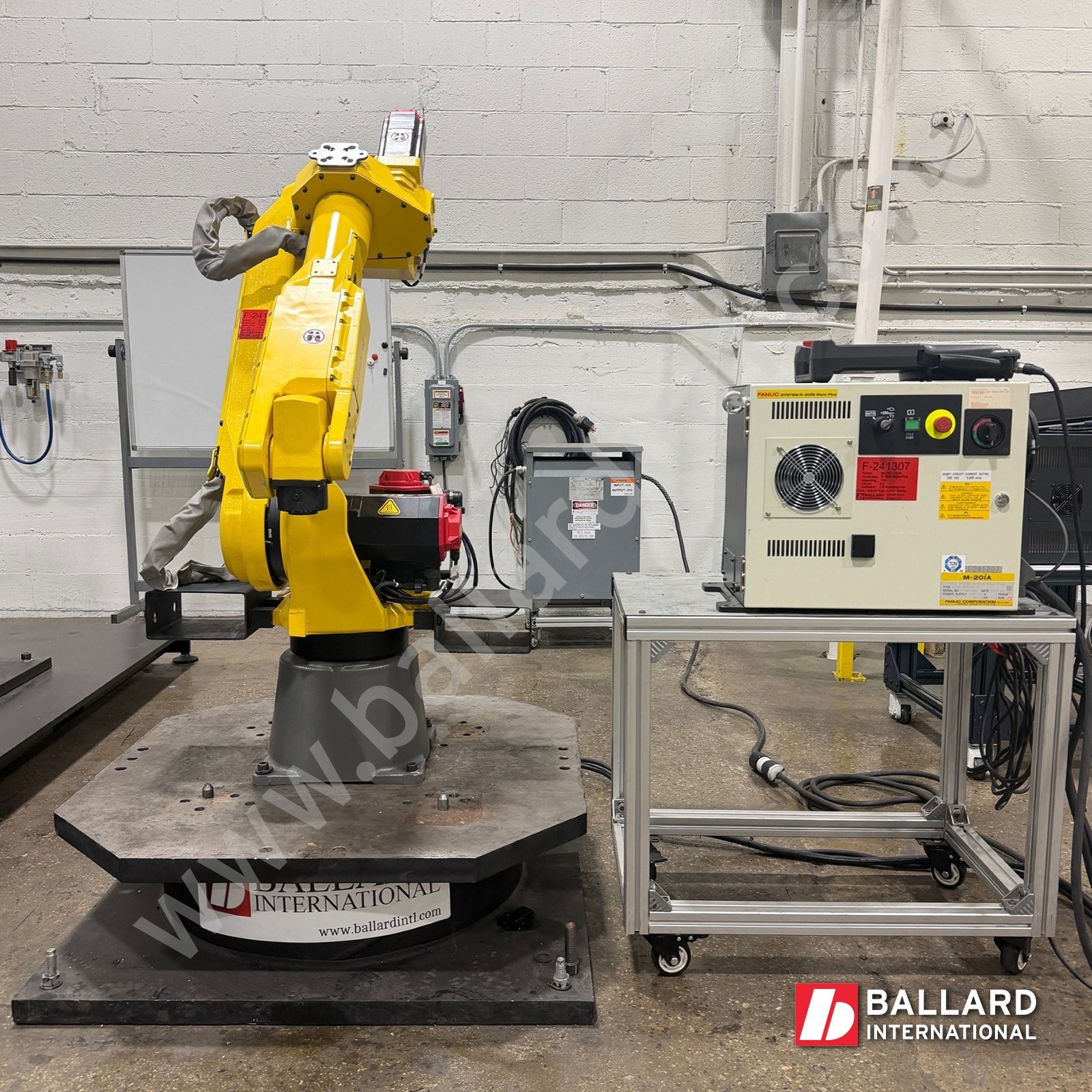FANUC M-20iA/35M Robot System w/ R30iB Mate Plus – ZERO HOURS! – F241307