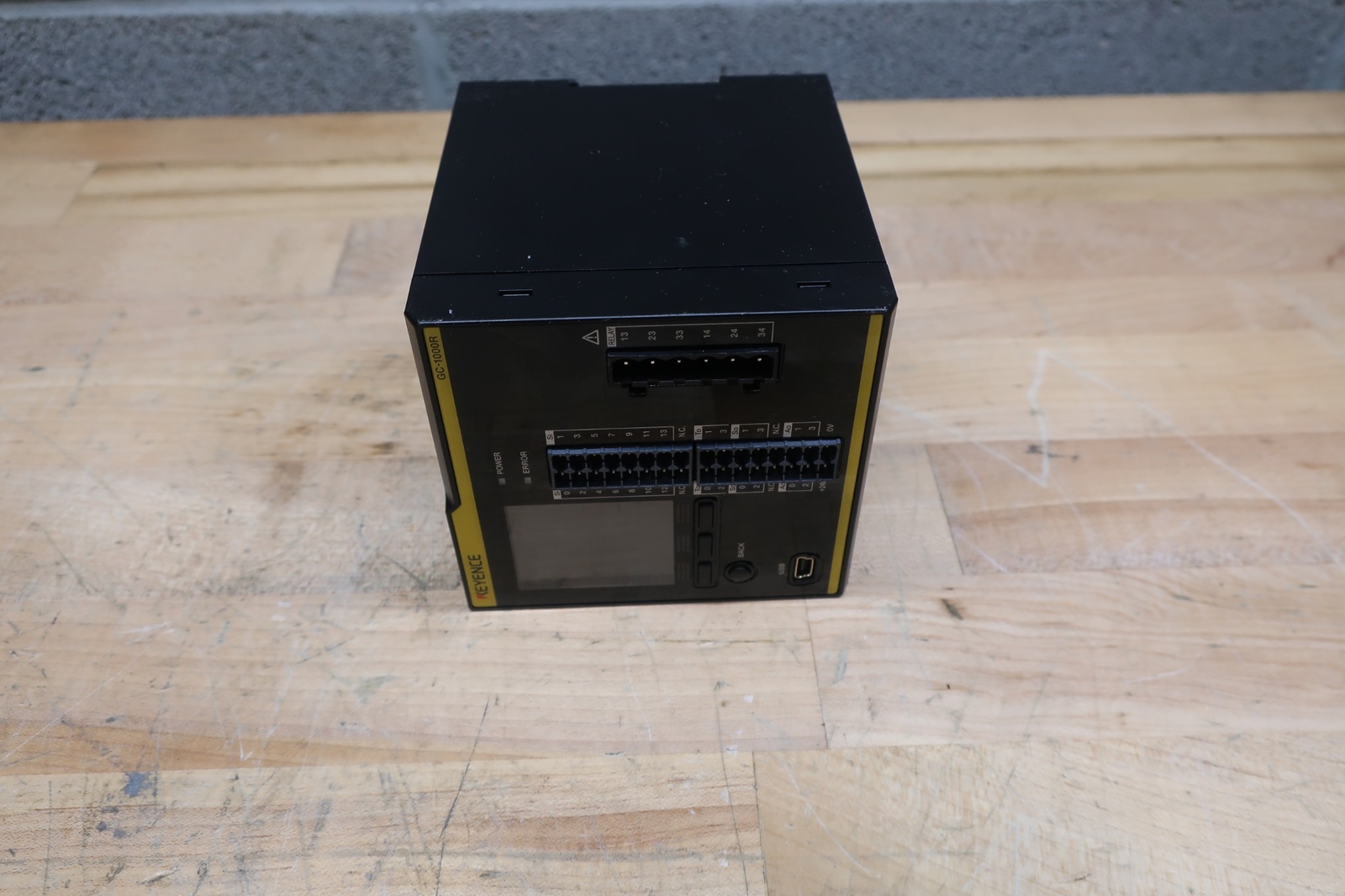 Keyence GC-1000R Safety Controller