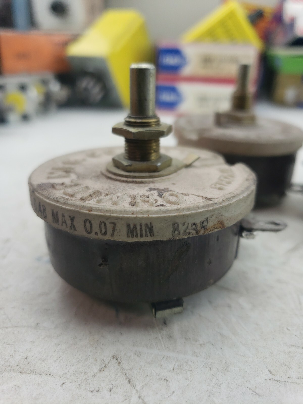 1pc, OHMITE 59819 1K0, .48A, 1000Ω Ceramic Rheostat (4B5)