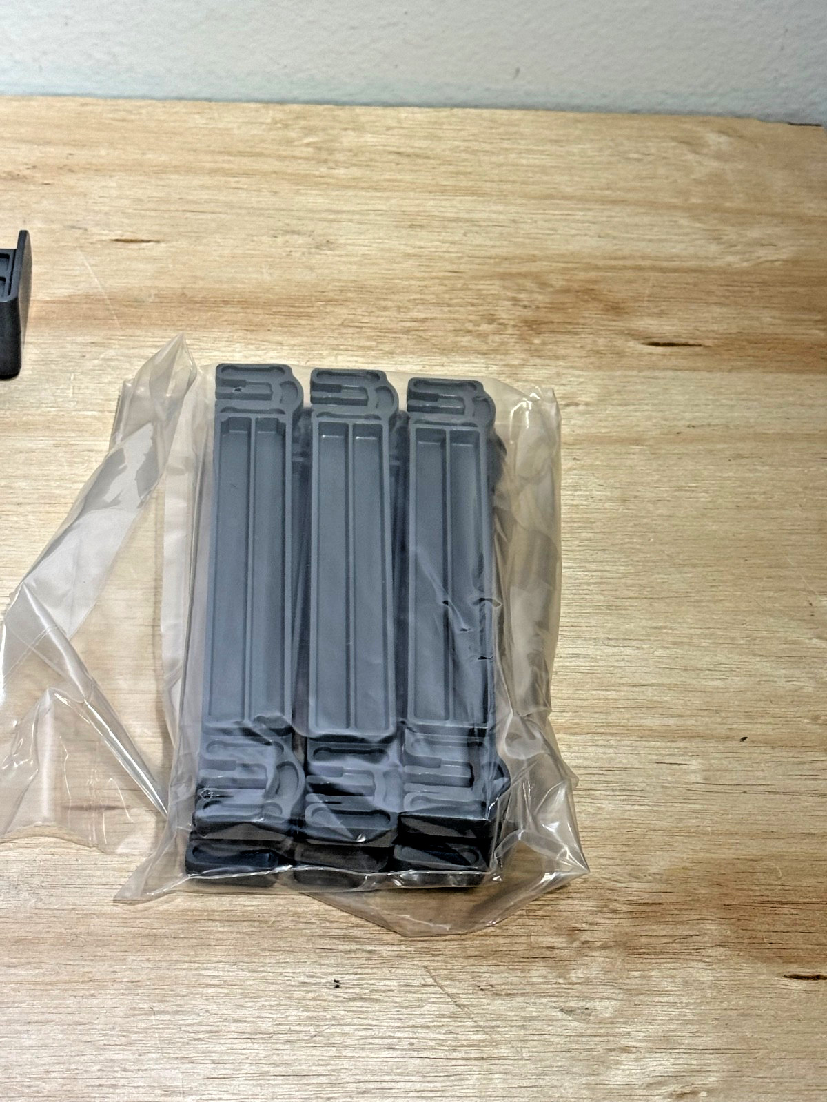 Lot of (4) Cambro UCR10AR8580 Camshelving® Ultimate #10 Can Single Add-On Racks