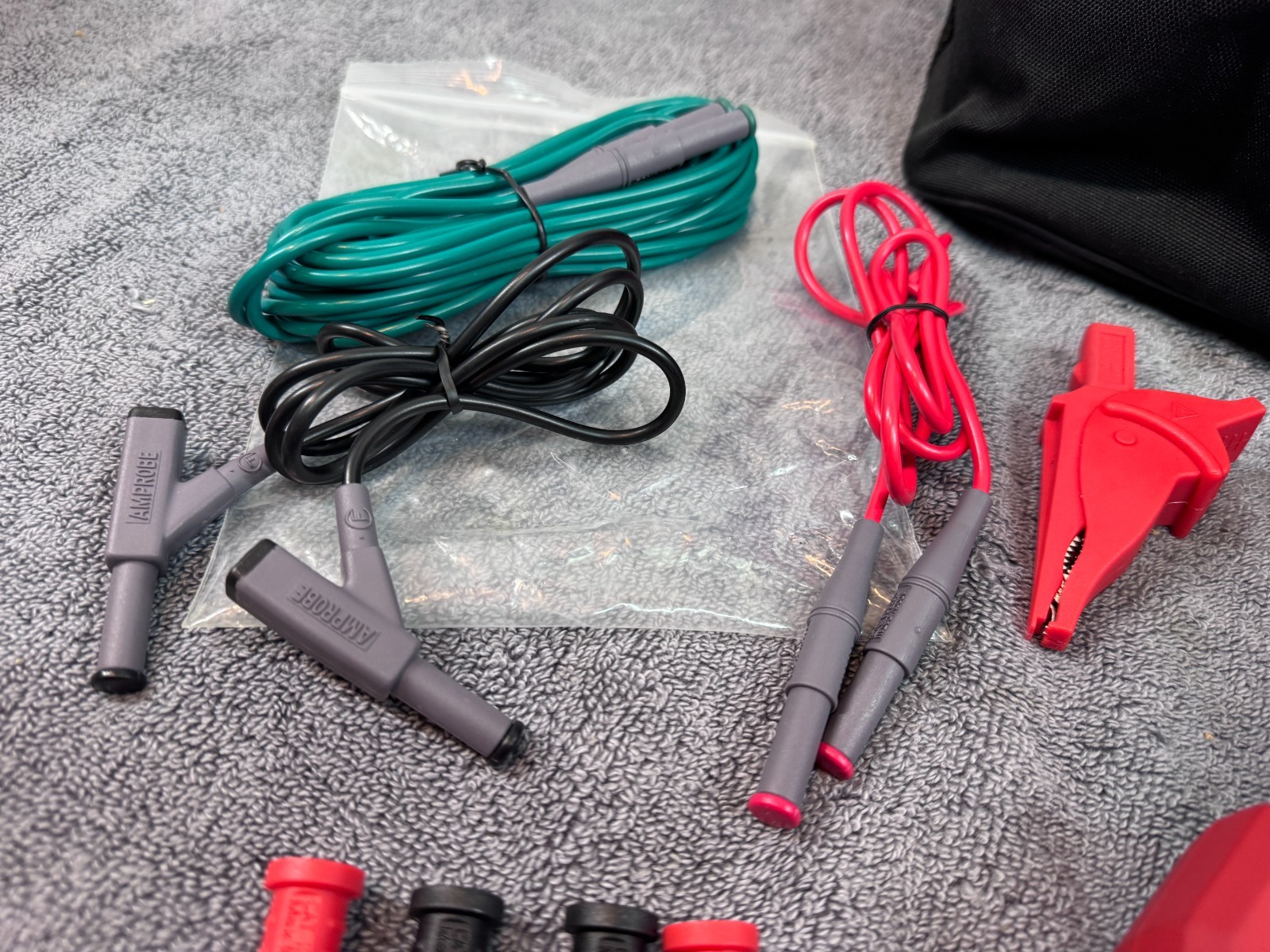 Mint – Amprobe AT-6010 Advanced Wire Tracer Kit CAT III 600V (LotA2)