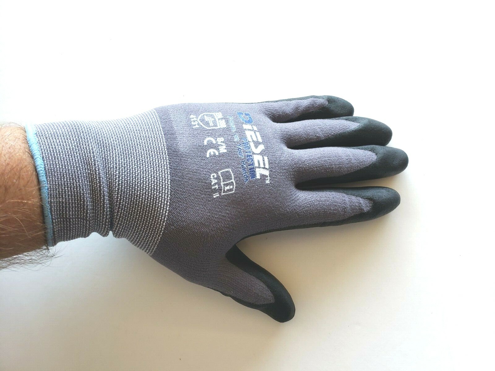 12-Pair Diesel D’LUXE Glove Ultra-Lightweight breathable Smooth palms Small – XL