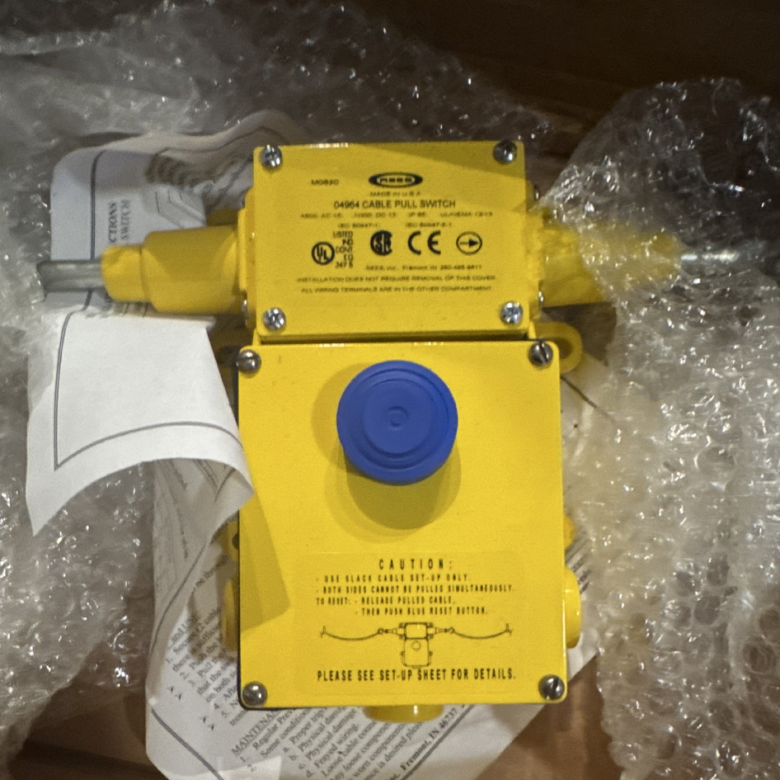 REES 04964-204 Slack Cable Pull Switch 2 NO/NC Maintained Contacts Control Panel