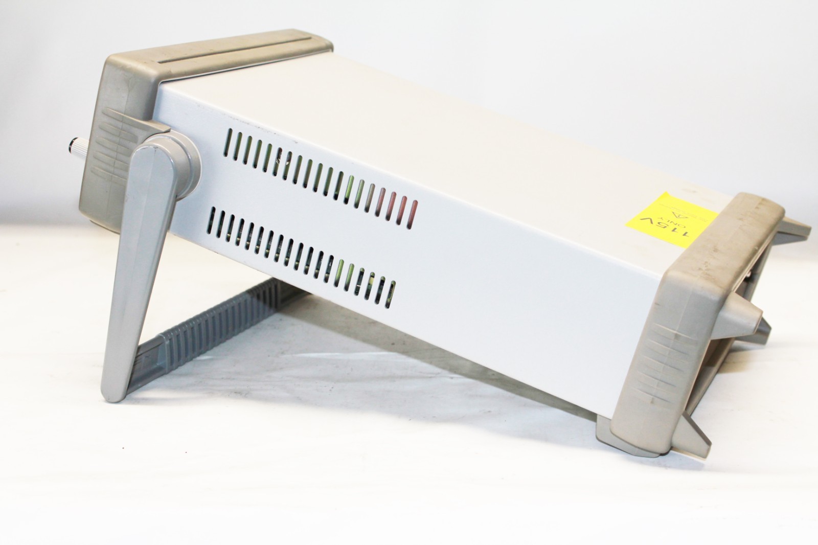 HP/ Keysight/Agilent E3640A DC Power Supply 0-8V, 3A/0-20V, 1.5A (4780)