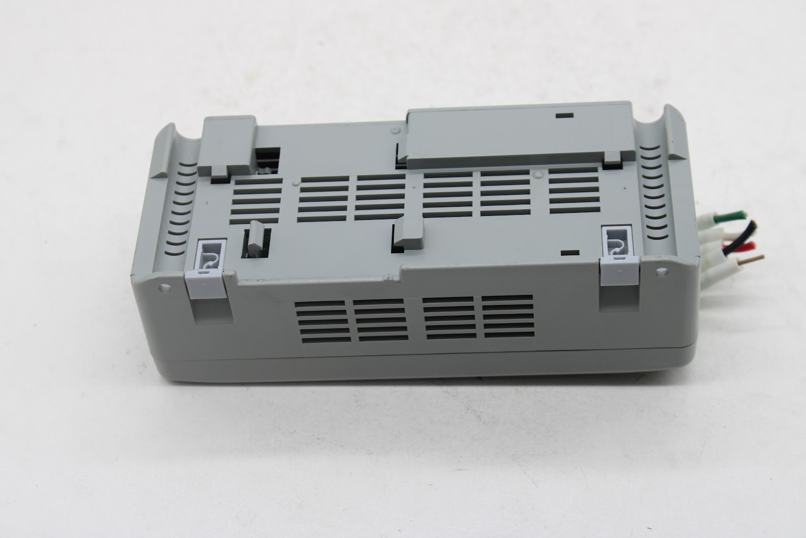 Anywire Lot No. 6CR A42PW-J4A1 D/A Converter