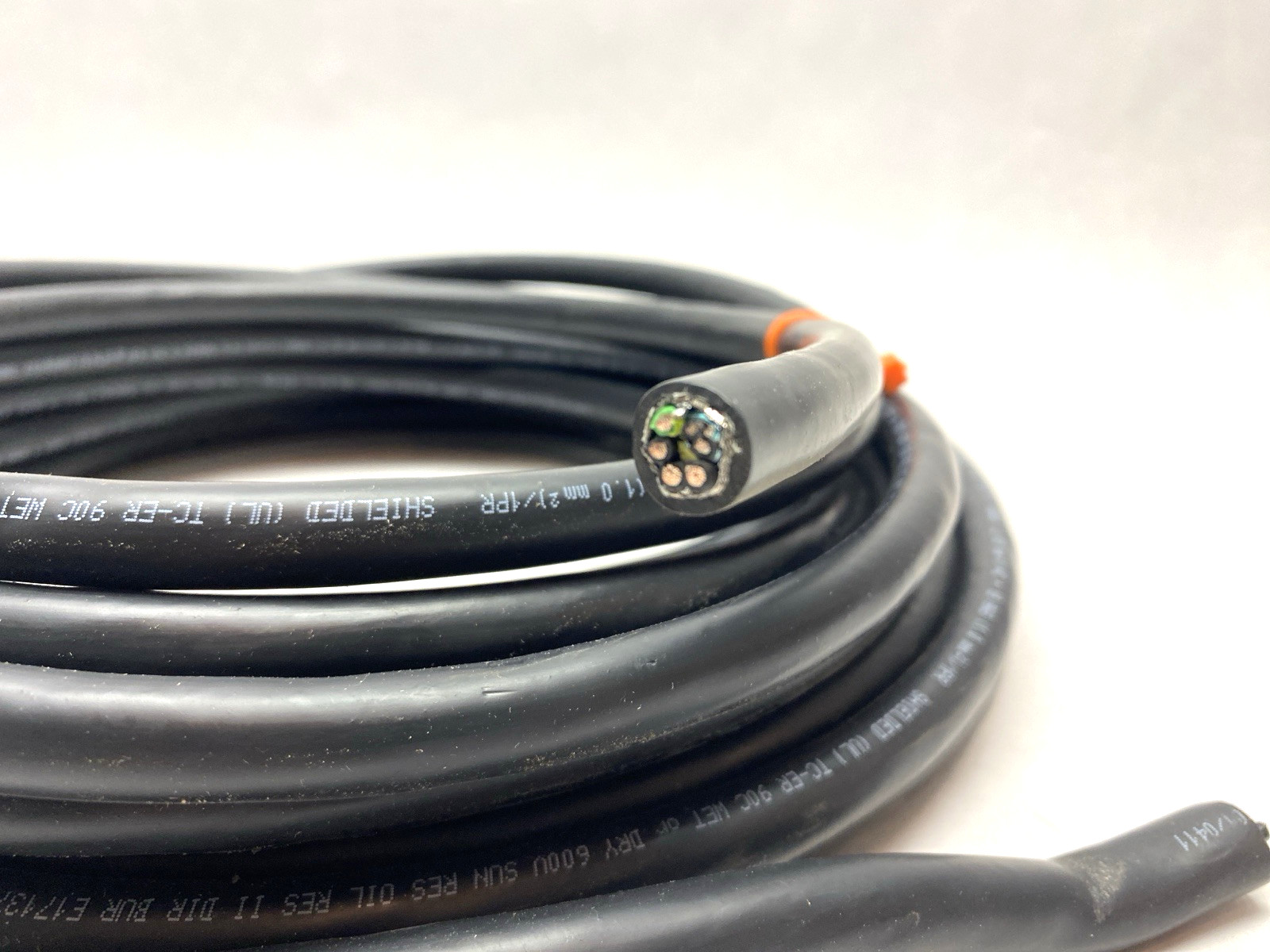 LAPP 701711 Cable OLFLEX VFD 1XL w/SIGNAL 14/4C+18/2C 35.0 FT 4C 14 AWG black