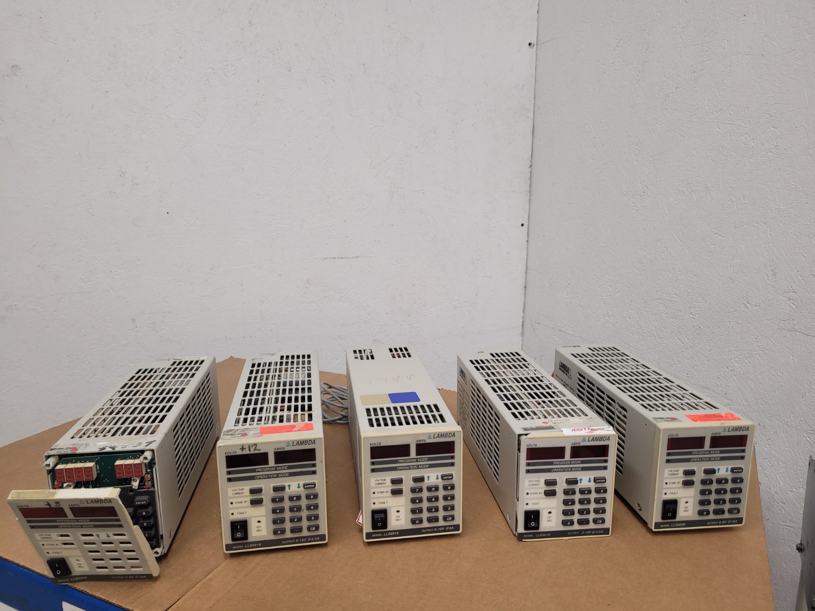 Lot of 5 Lambda Regulated DC Power Supply LLS5008, 0-8V 10A For Parts or Repair