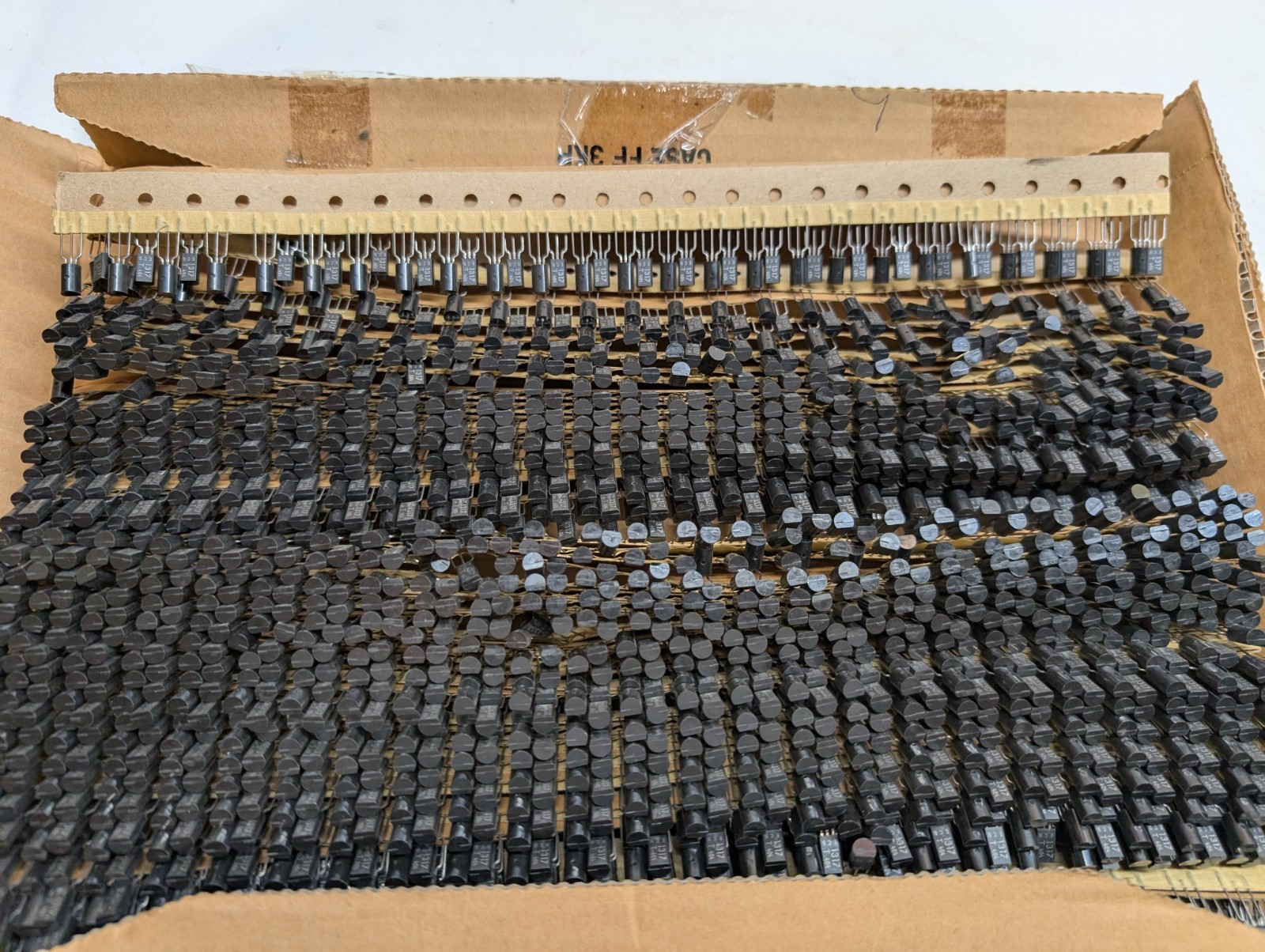 ~2000pcs 2SC2383 (Zenith 121-1317) NPN Transistors TO-92 High Voltage NPN ECB
