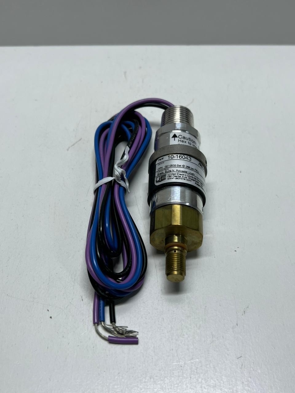 United Electric Controls 10-16043 Pressure Switch Industrial Control NEW
