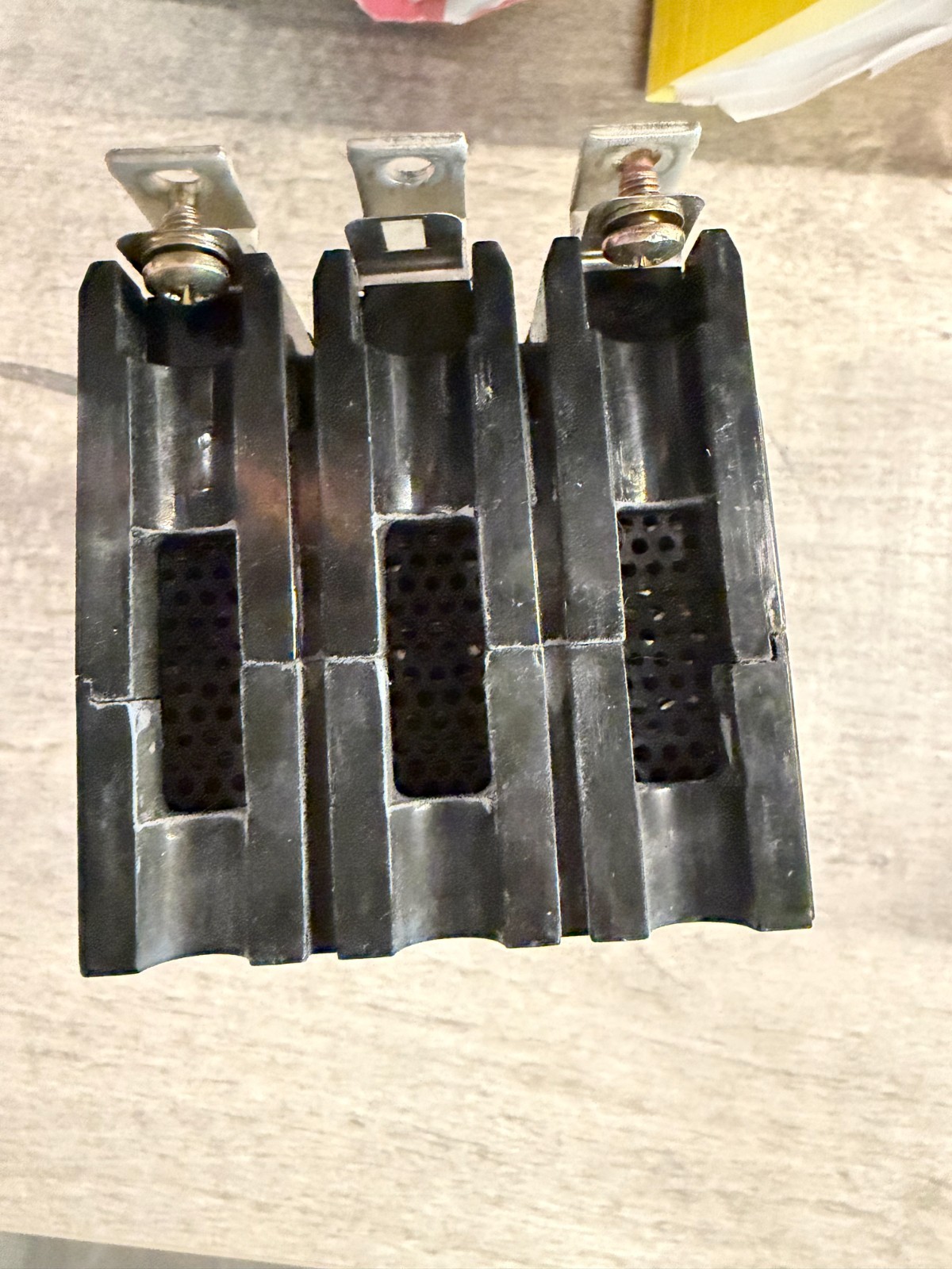 GE TEY340 40A 480Y/277V 3 Pole Circuit Breaker Q-Line Bolt-On
