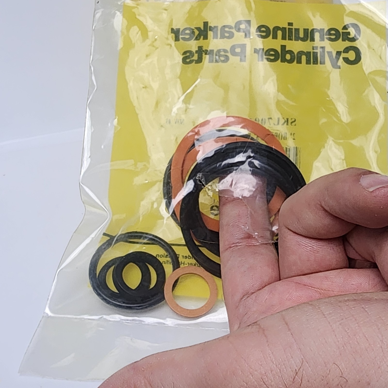 New PARKER SKL7001MA1 / SKL 7001MA1 2″ Bore, 5/8″ Rod Seal Kit (Open Bag)