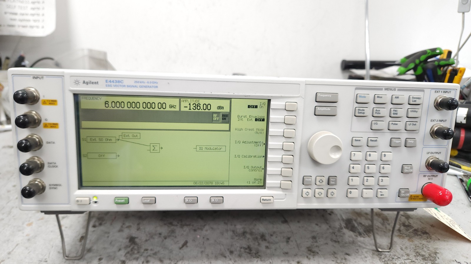 AGILENT E4438C Vector Signal Generator 250KHz – 6GHz opt 005 506 602 UNB UNJ