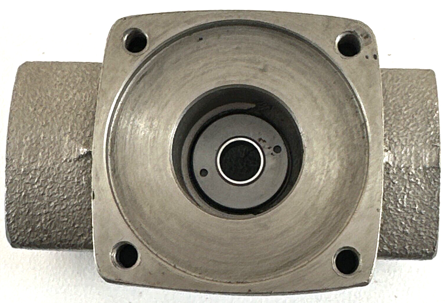 Pilot 2 Port 15mm Solenoid Valve Body Port, General Purpose, new (NN)