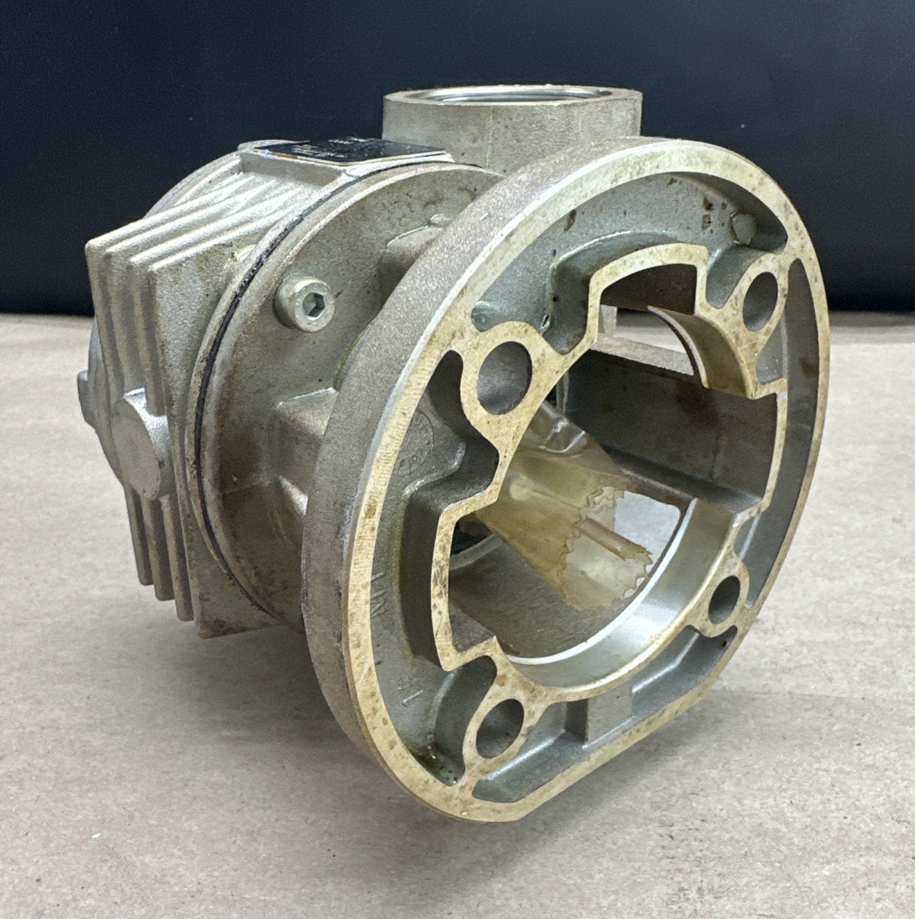 Bonfiglioli VF 49 F2 P80 B14 / B3 28:1 Right Angle Speed Reducer 200670218 🇺🇸