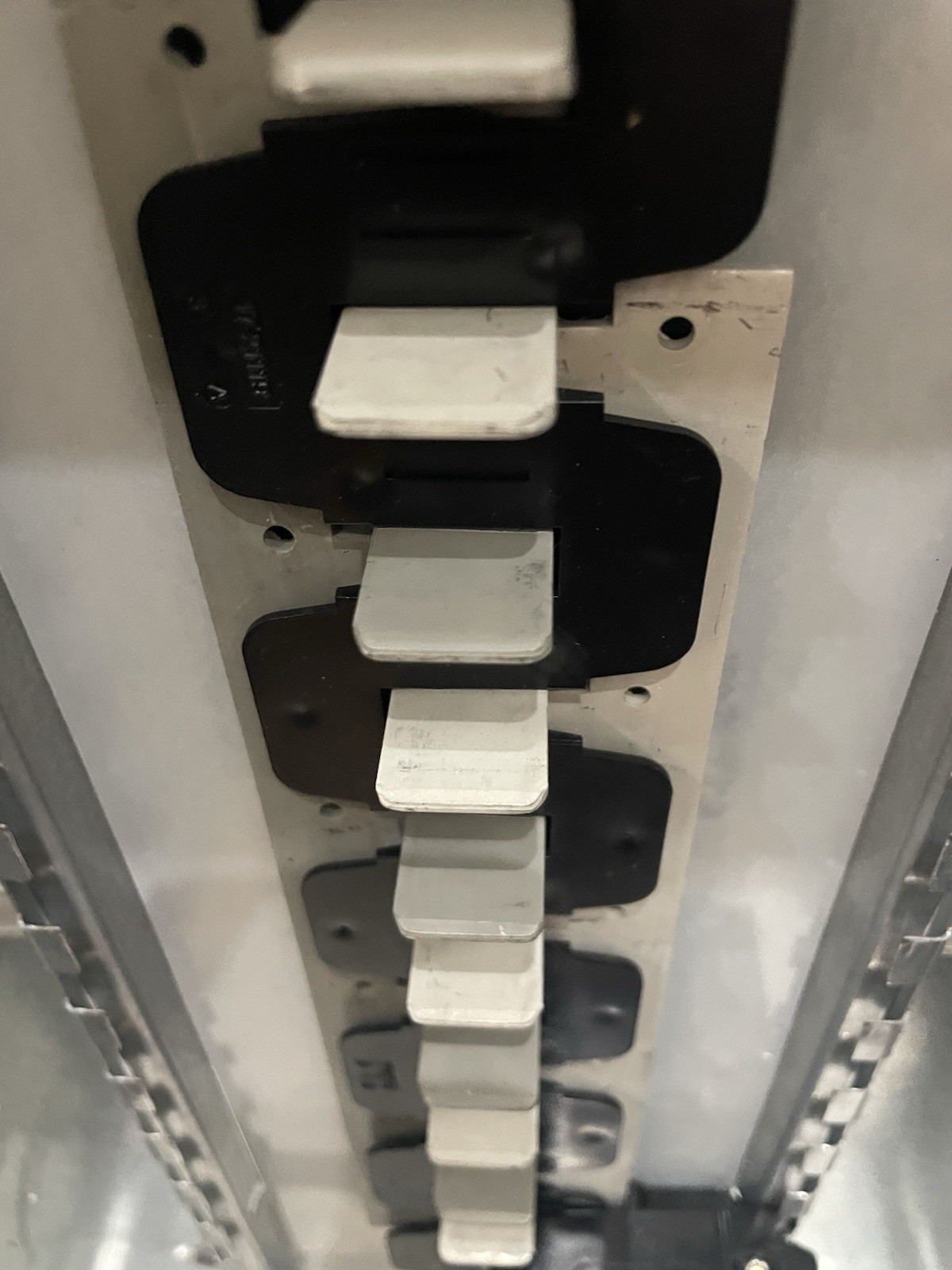 Cutler Hammer TYPE 1 BREAKER ENCLOSURE BR2020B100. NO COVER