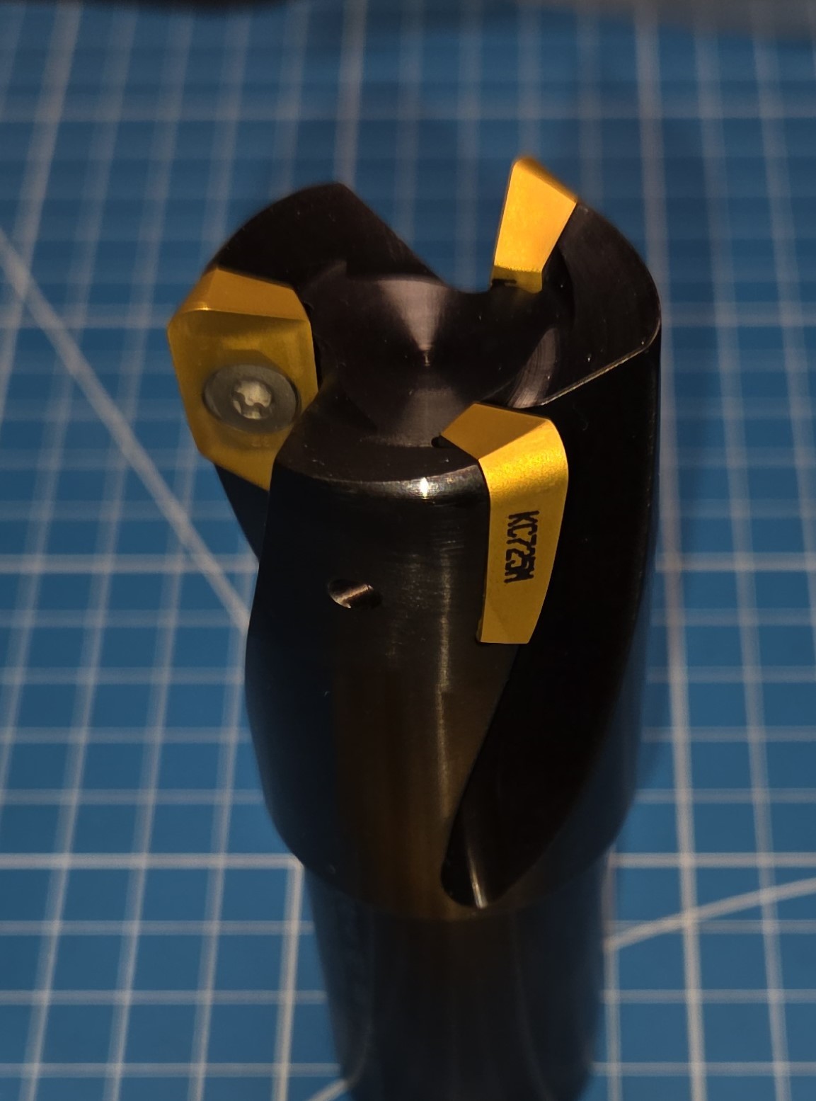 Kennametal 1.500″ Diameter Indexable Mill 1-18 M1D150E1803W125L225 with inserts