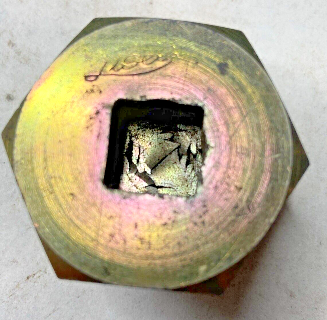 Magnetic Zinc Coated Drain Plug (Size -14 Dash 14) 1/2″ Drive 1.5″ Wrench Size