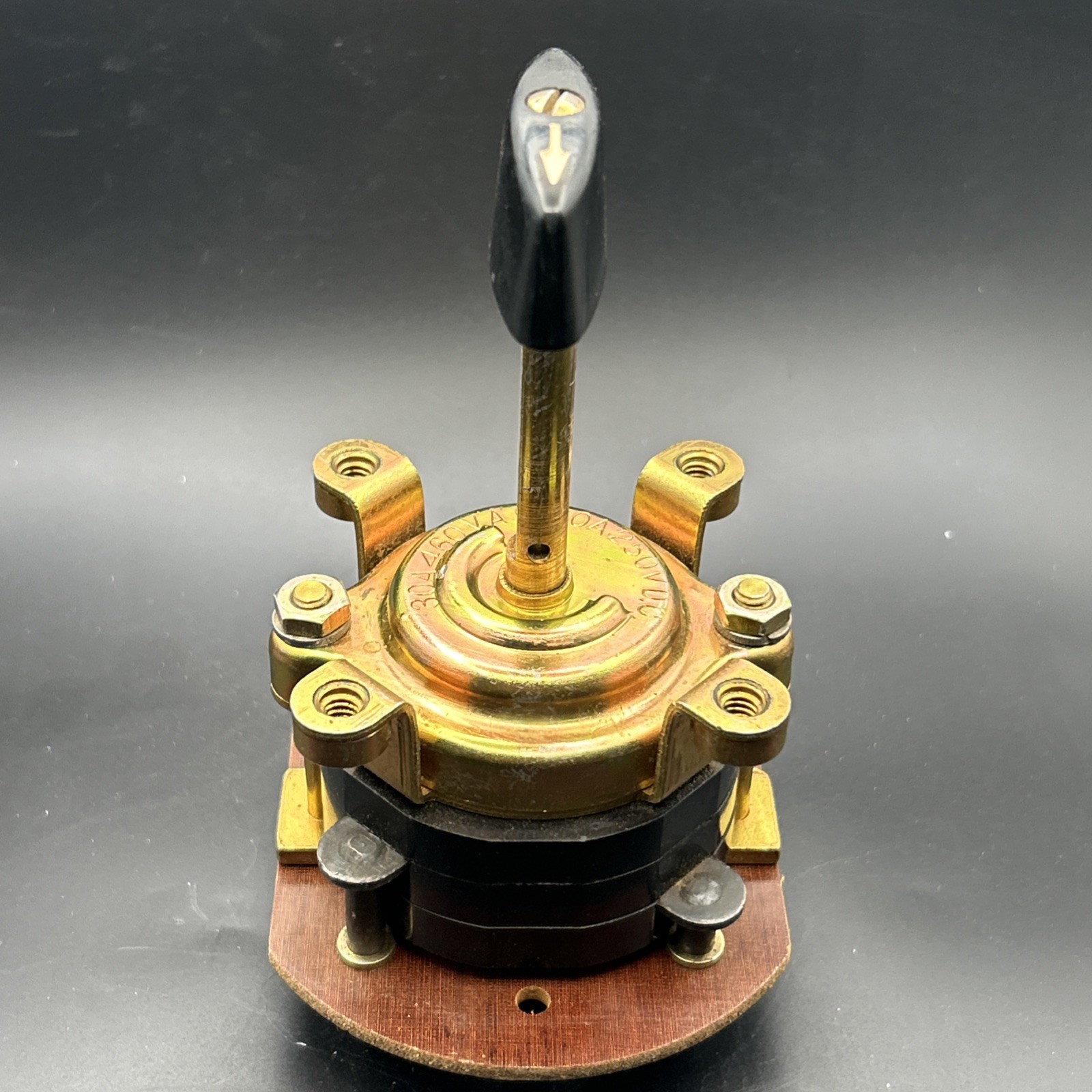 Heavy Duty Rotary ElectroSwitch 30A 460VAC-30A 250VDC KS-5716-L7 Spring Loaded