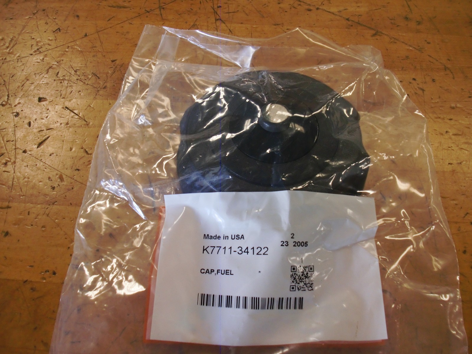 K7711-34122 OEM KUBOTA FUEL CAP