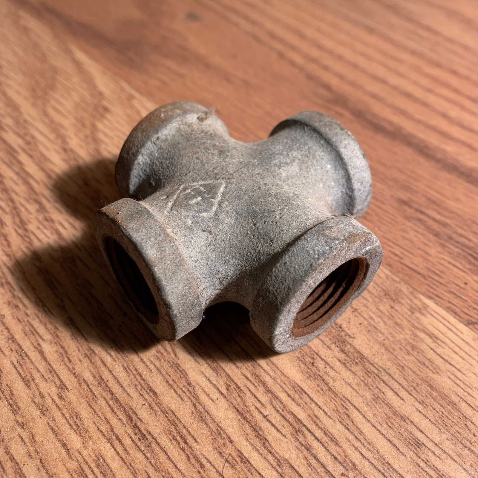 1/2 IRON CROSS 4-way TEE fitting pipe Old And Slightly Rusty