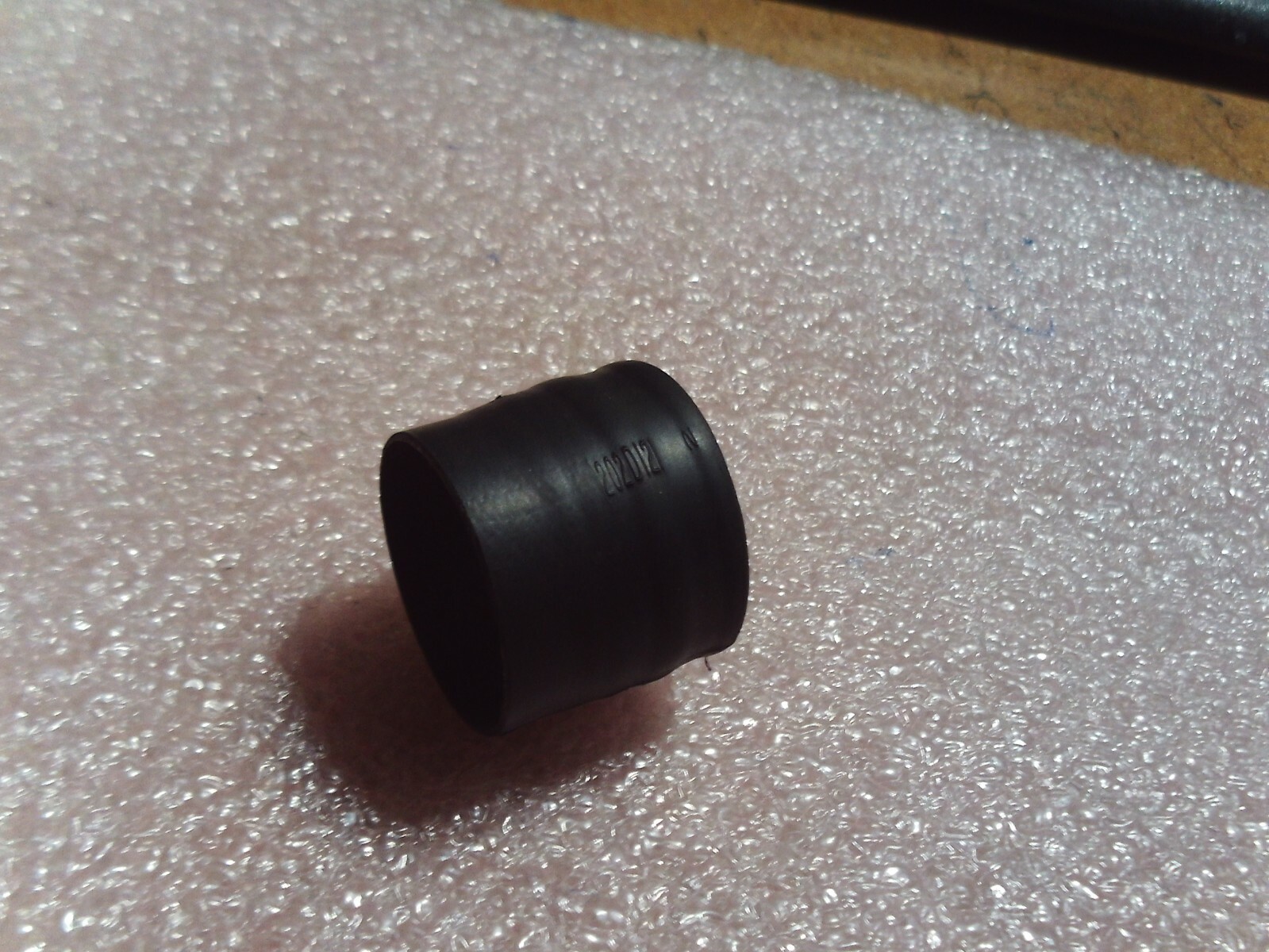 RAYCHEM HEATSHRINK SEMI-RIGID MOLDED BOOT # 202D121-3/86-0 NSN: 5970-01-186-3982