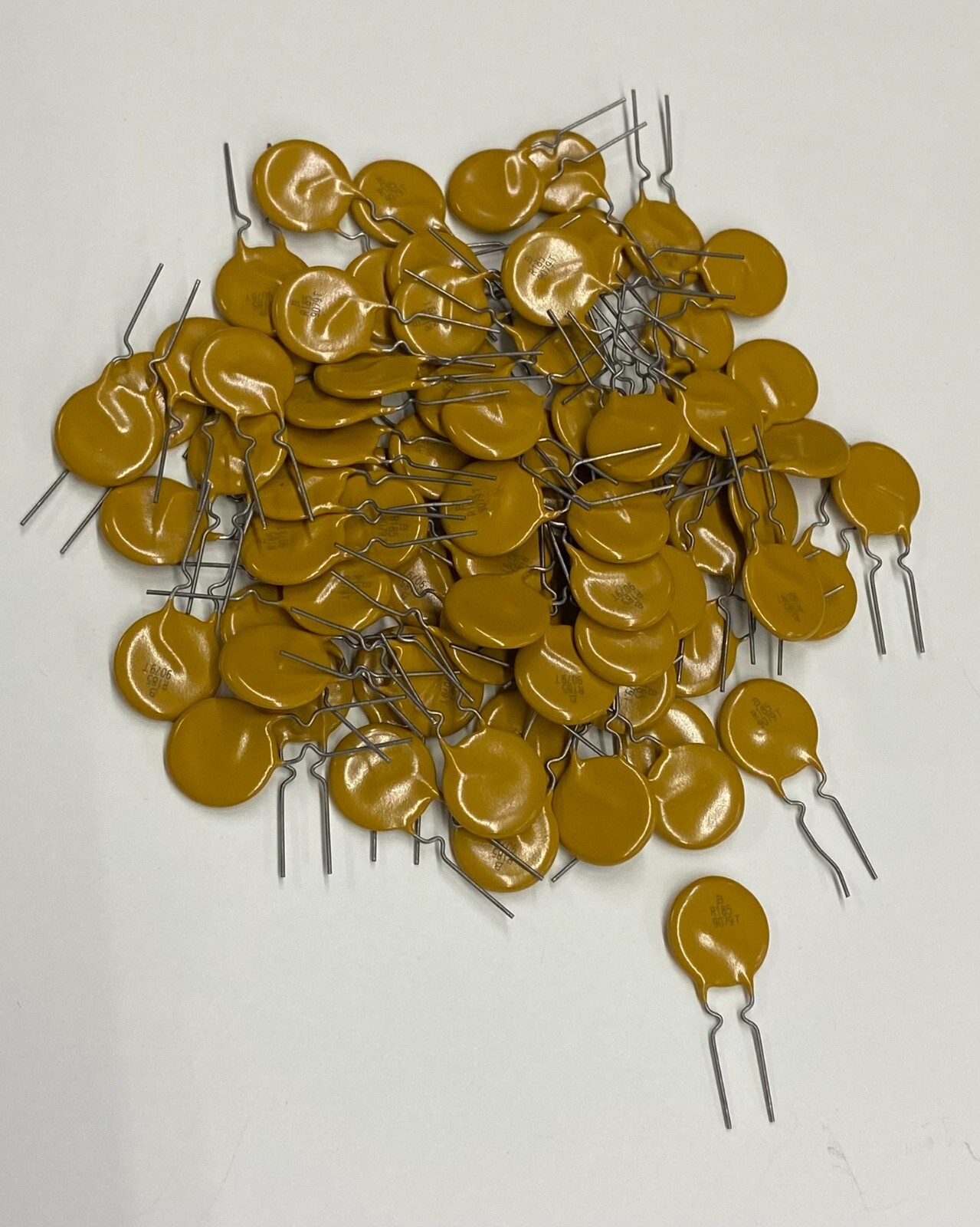MF-R185 PTC PolyFuse Resettable 1.85A 30V Thermistor PPTC, Lot of 80