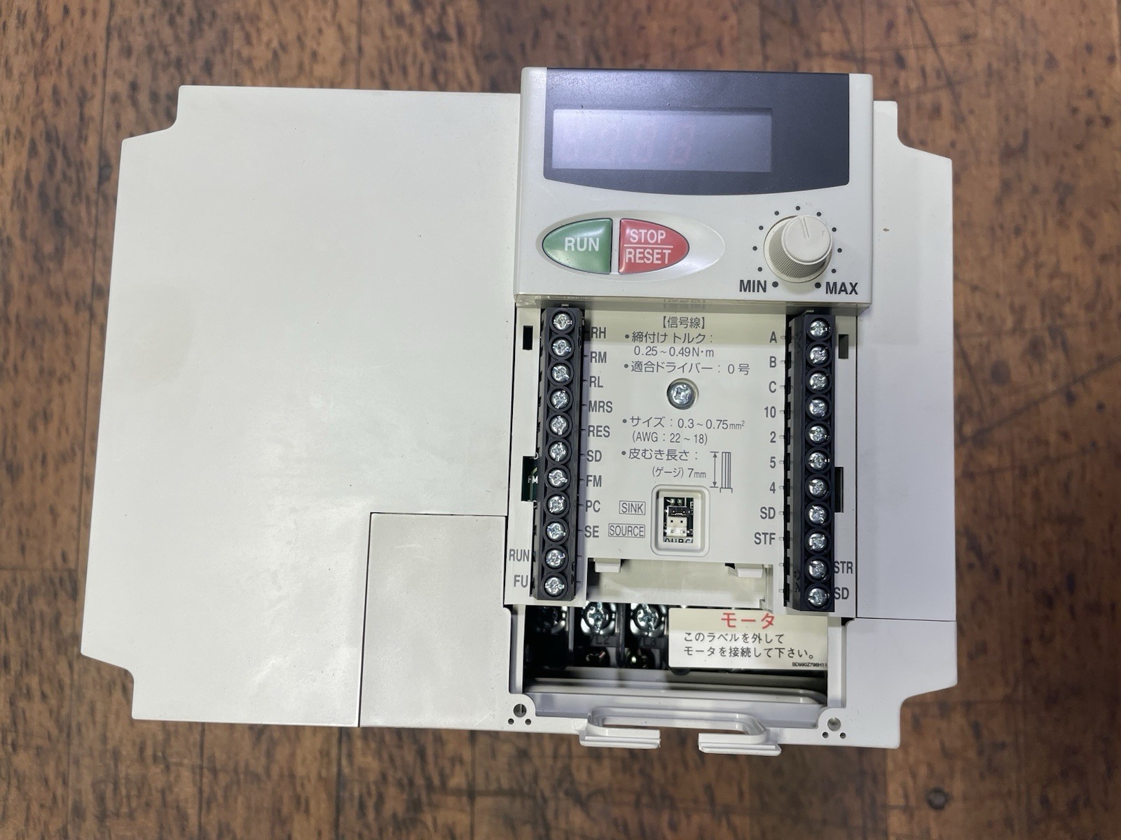 Mitsubishi FR-E520-3.7K FREQROL-E500 3.7kW 5HP 200-240V VFD Inverter Drive