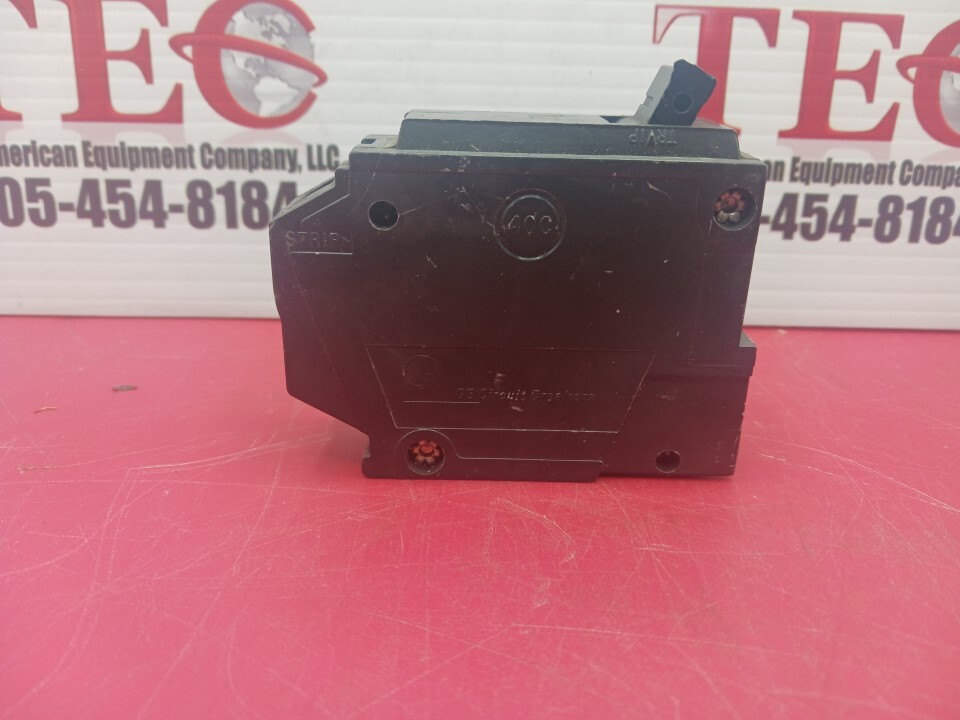 General Electric, 20 Amp 120/240V AC 1 Pole Plug in Mounting Style, E-11592