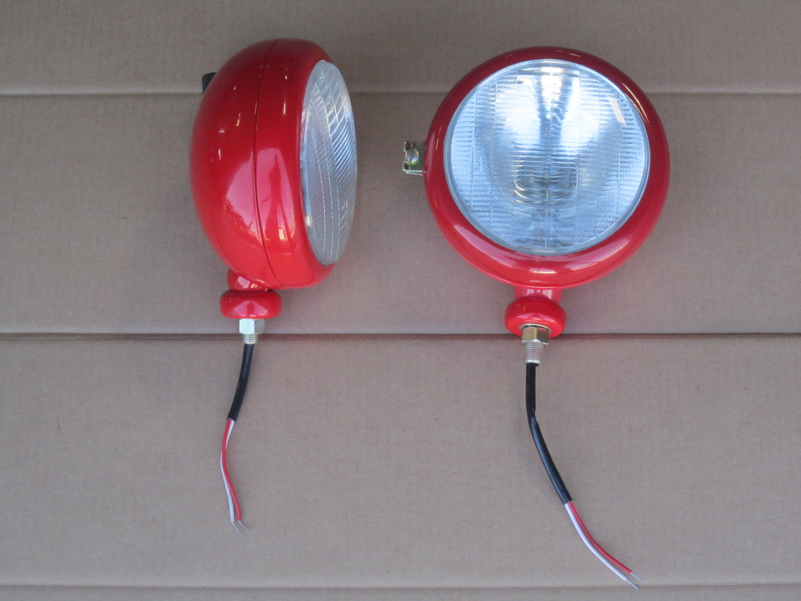 LEFT + RIGHT 12V HEADLIGHTS FOR MASSEY FERGUSON LIGHT MF TO-30 TO-35 HARRIS 50