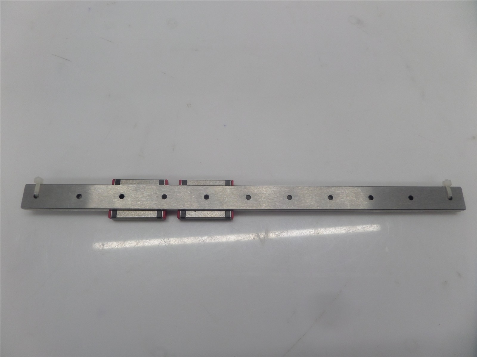 Lot Of 2 Schneeberger MNN18-G1 Linear Guide Bearings w/ MN18-G1-V1 32cm Rail