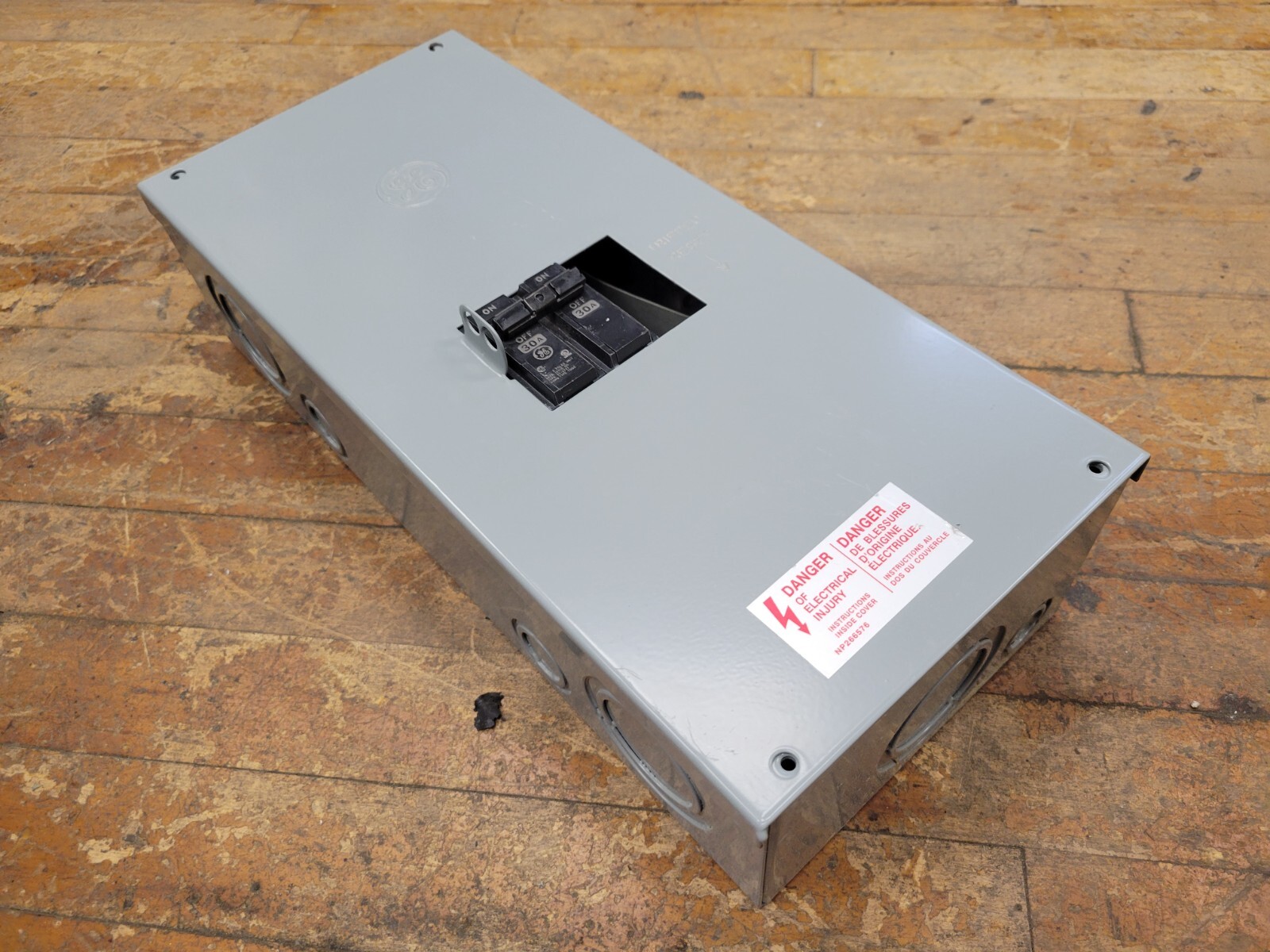 GE TQC100S Circuit Breaker Enclosure 100A 240V 3P Type 1 with THQB230 Breaker