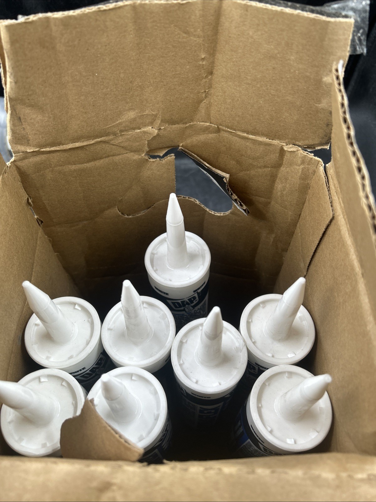 8 Pack Dap 18275 DYNAFLEX 230 Exterior/Interior Sealant – White 10.1 oz