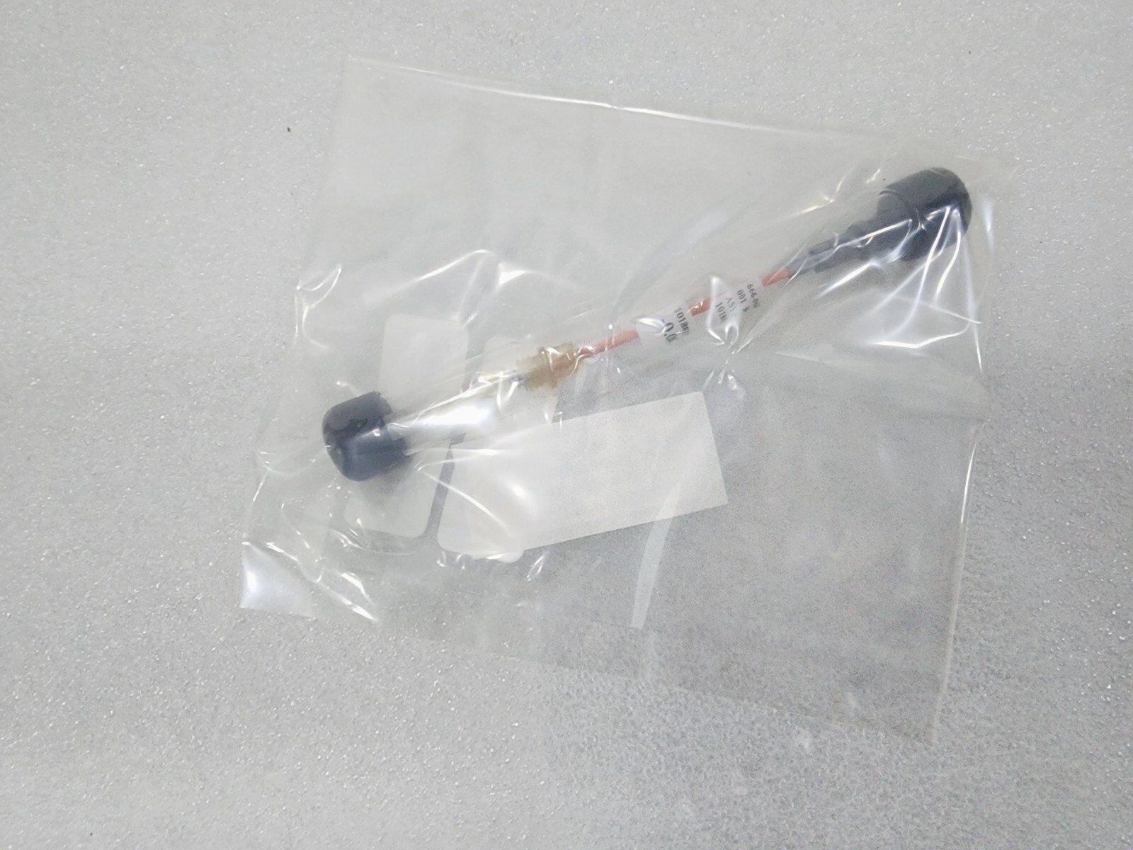 Lam Research ESC TEMP SENSOR FTP-V4-ESC-PTMOD ASY-0592b / 666-068437-001 (New)