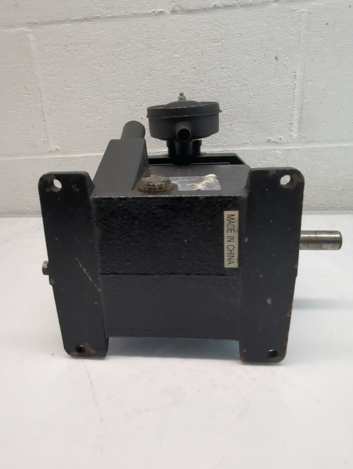 VT480000AV CAMPBELL HAUSFELD REPLACEMENT CAST IRON PUMP AS IS