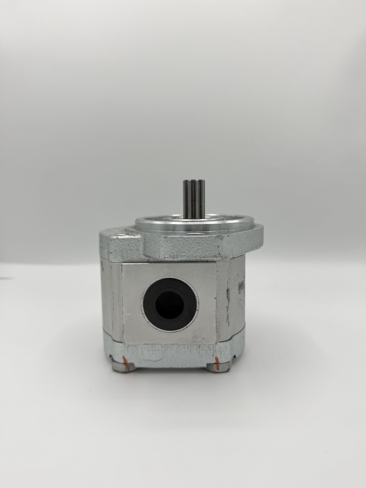 Genuine OEM Genie 231572GT 4CC CCW Hydraulic Gear Pump Replaces 96193GT TZ-50/30