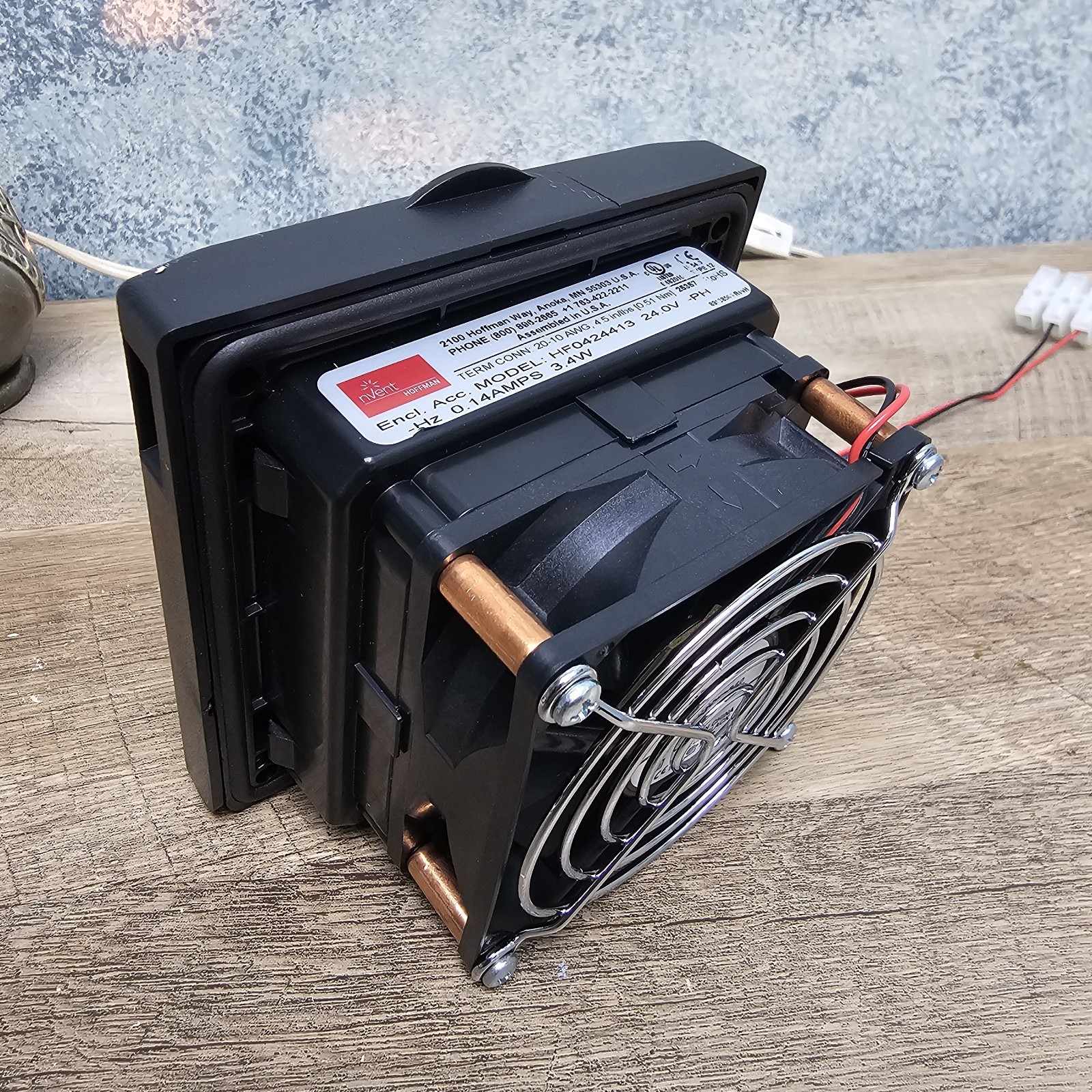 Hoffman nVent HF0424414 Filter Fan 24V DC 21CFM Side Mount Enclosure Cooling Fan