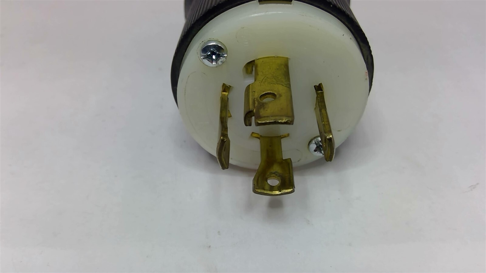 Hubbell HBL2731 Locking Plug 30 A 480 VAC
