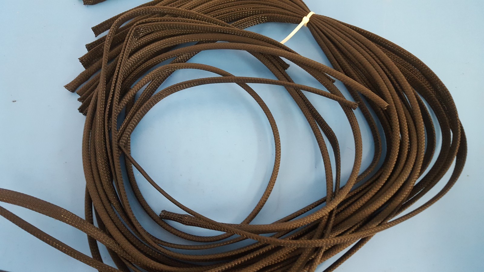 PANDUIT SE50P-DR0 BRAIDED EXPANDABLE SLEEVE, 12.7MM, 0.5″,BLACK,(3 x 5 ft=15 Ft)