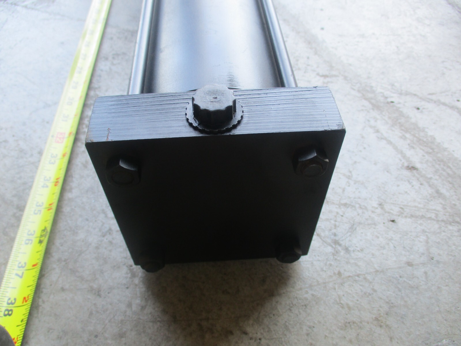 PARKER 04.00 CDD3LLU18AC 27.00 HYDRAULIC CYLINDER, 4″ BORE, 27″ STROKE, U0082