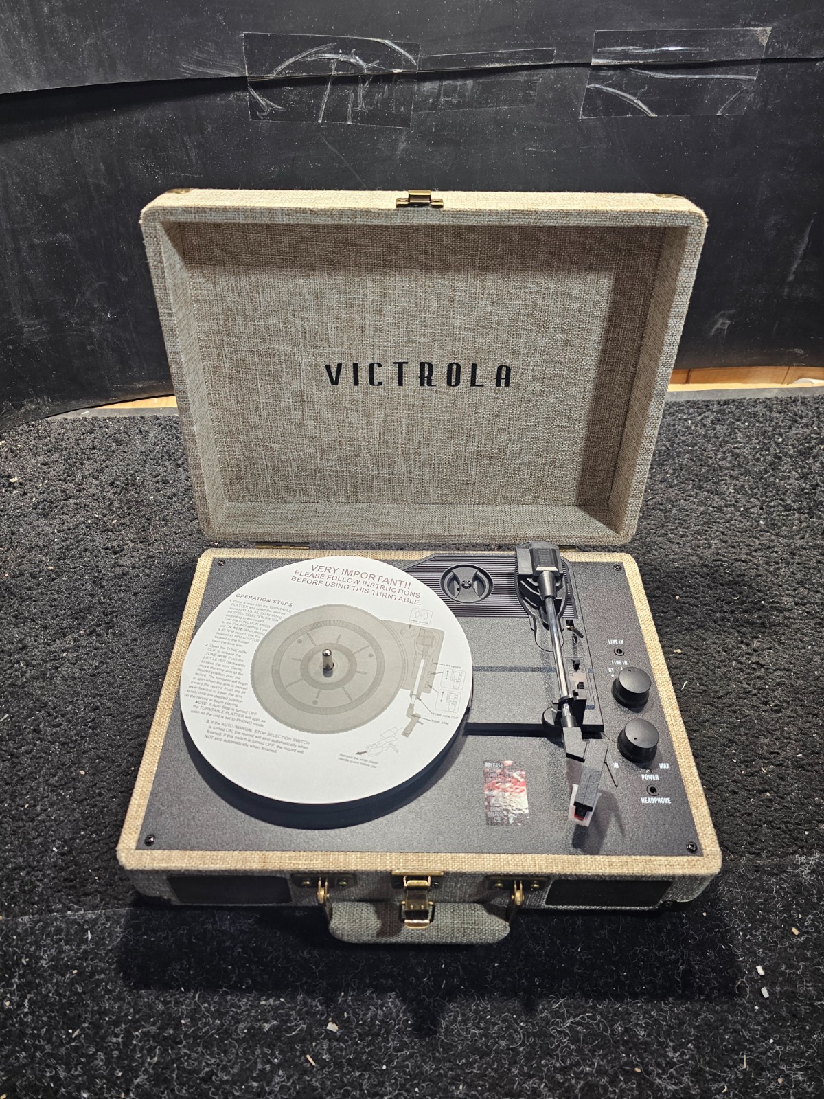 Victrola VSC-550BT Vintage 3Speed Bluetooth Portable Suitcase Record Light Beige