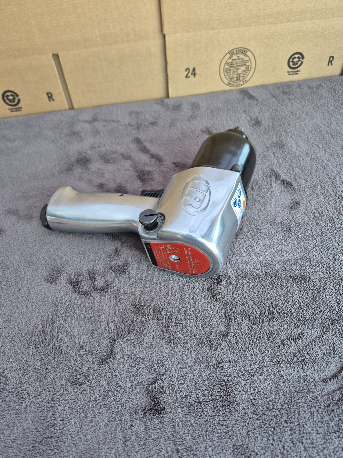 Ingersoll Rand #231C 1/2″ Super Duty Air Impact Wrench 600 ft-lb Torque