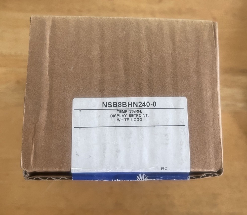 JOHNSON CONTROLS NSB8BHN240-0 (Sealed Box)