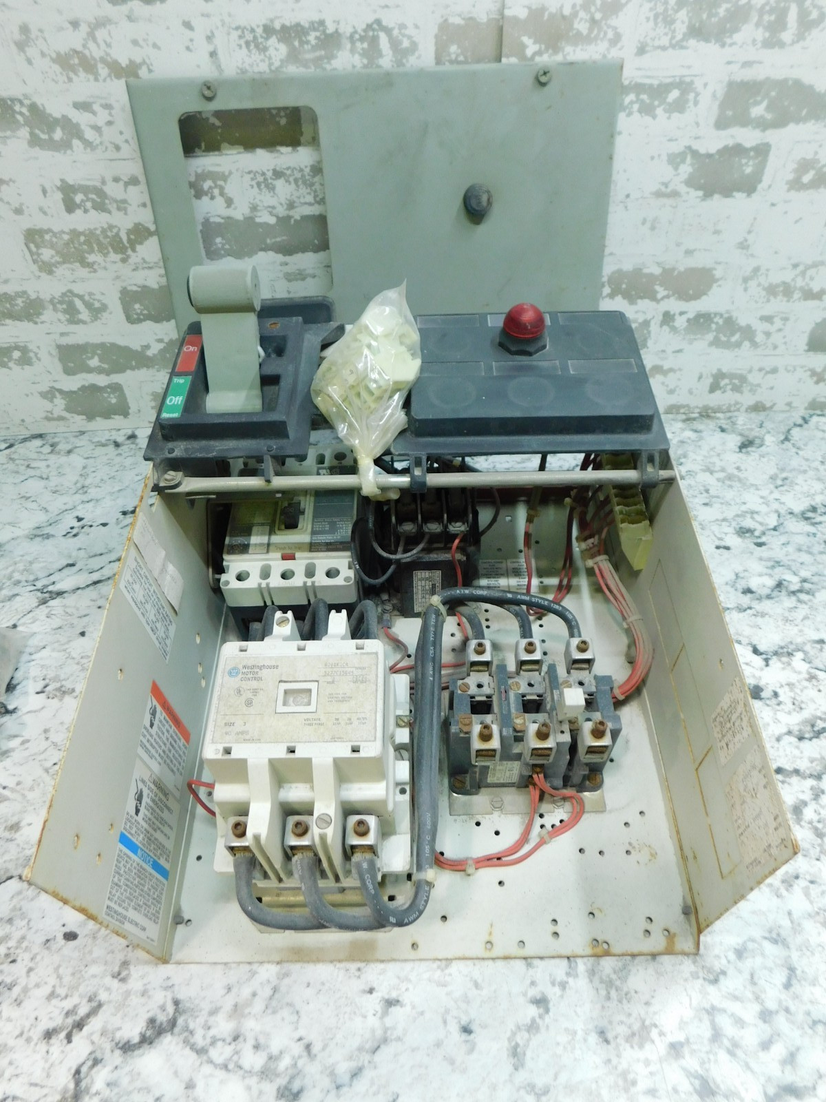 Westinghouse Motor Control Center Unit MCC , 480 Volts, 3 Phase, 100 Amps, 50 HP